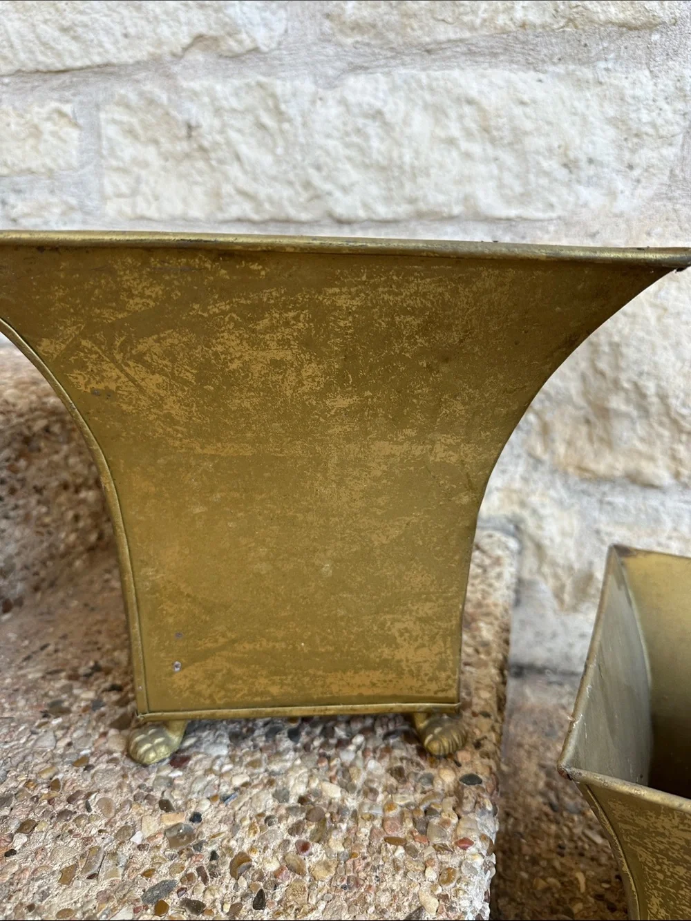 N/A attractive gold